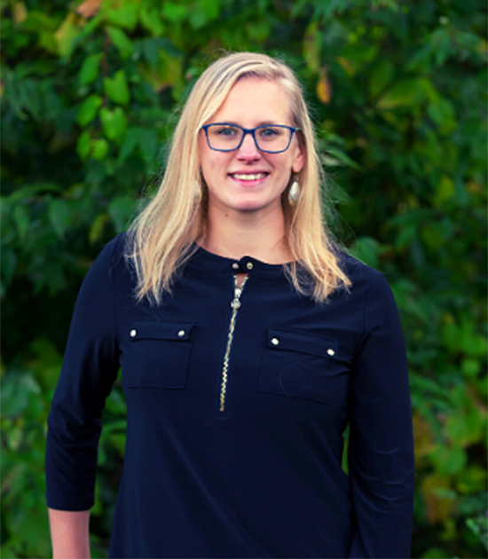 Marie-Gress-Presenter02-550x630